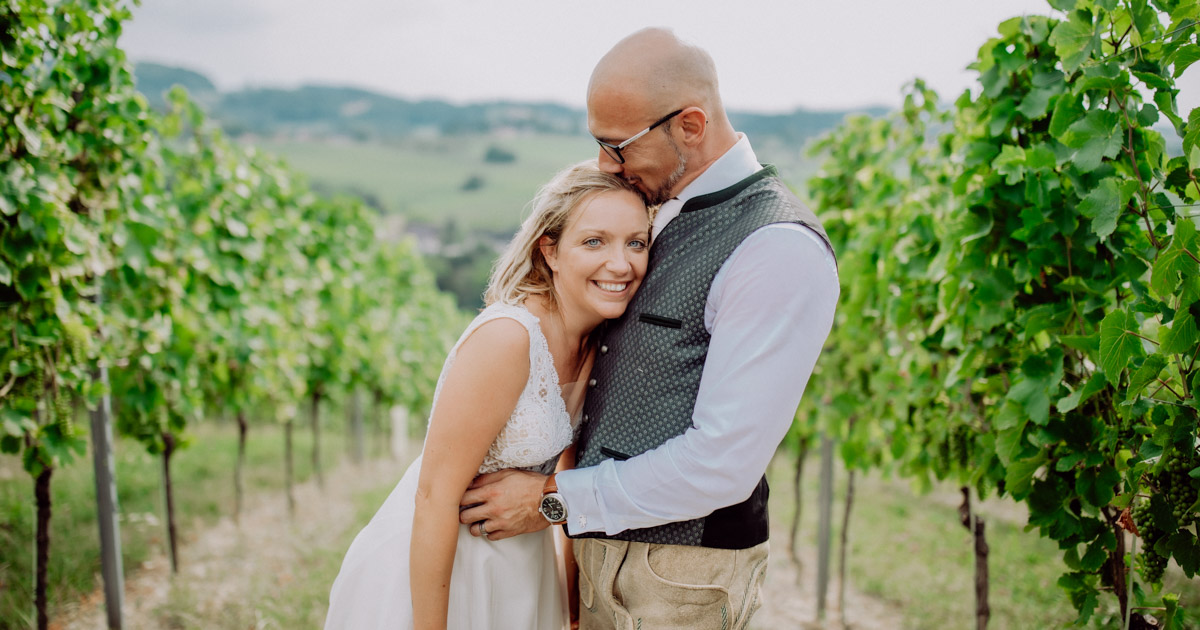 Vintage wedding in the vineyards at Weingut Holler, Südsteiermark :: photo copyright Karin Bergmann